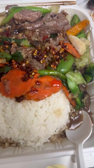 Spicy Veggies w/ Beef for Lunch🔥🤤 #WhattaEat