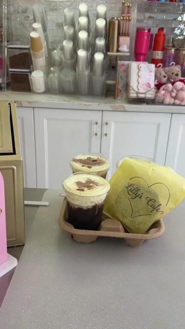 Cafe De Olla run 🏃 chat !
@ Lilly’s Café in East Los Angeles