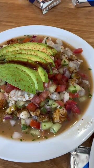 Work Lunch - Shrimp Ceviche & Taco Gobernador 🔥🔥 Next time I’ll try the coctel 👌