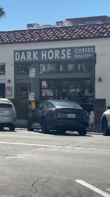 Started off the day with a Nitro Cold Brew coffee from Dark Horse in North Park. 0 calories, 0 sugar. Very strong taste only suitable for coffee lovers