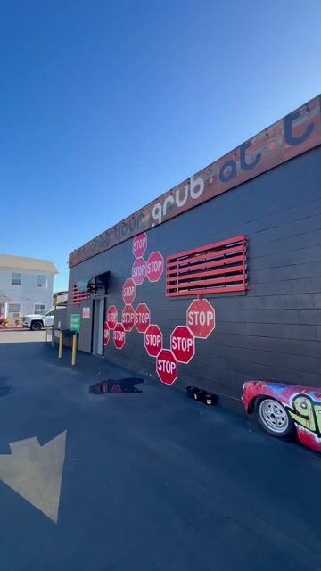 Garage Theme & Good Tortas👌🏾 @haguilera1021 #WhattaEat #DiscoverFoodTogether
